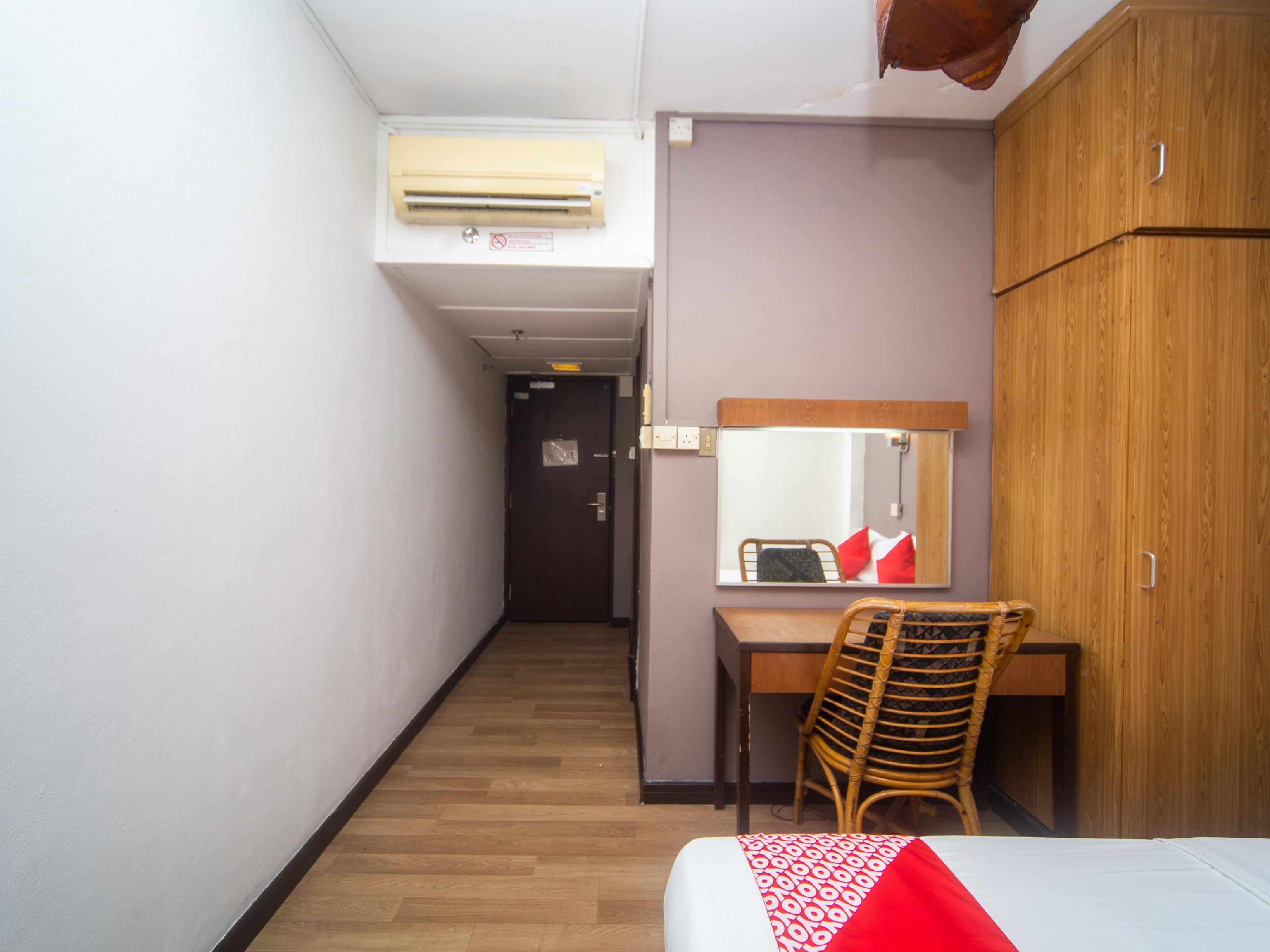 Super Oyo 246 Link Inn جوهر بهرو المظهر الخارجي الصورة