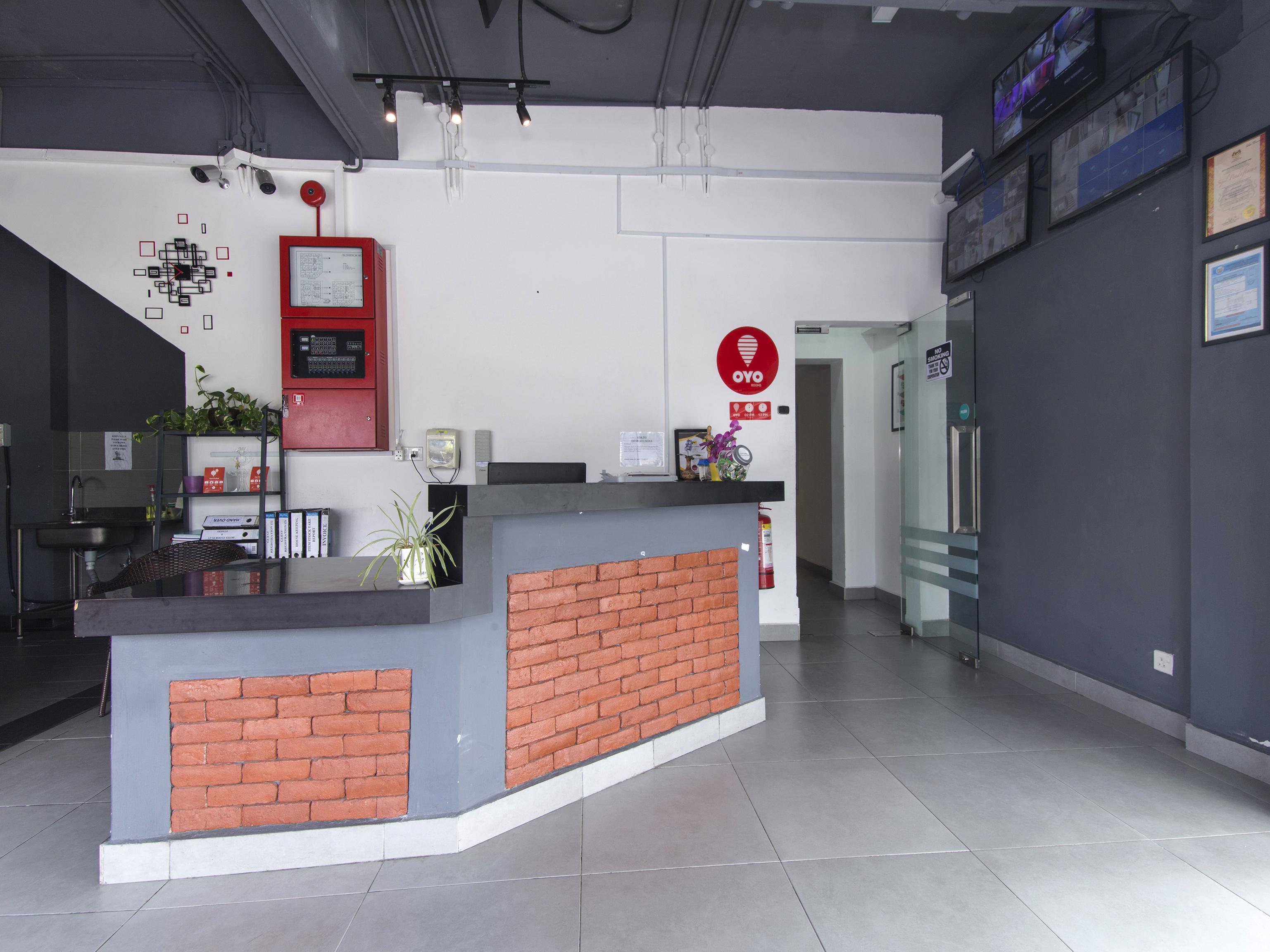 Super Oyo 246 Link Inn جوهر بهرو المظهر الخارجي الصورة